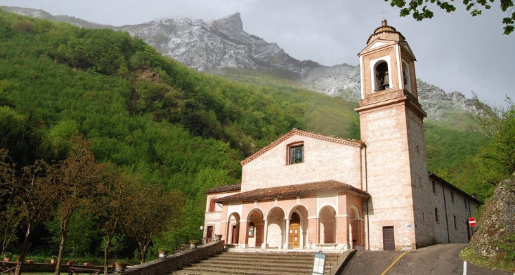 15.12: Santuario Madonna dell'ambro e Natale a Sarnano Gite 1 giorno