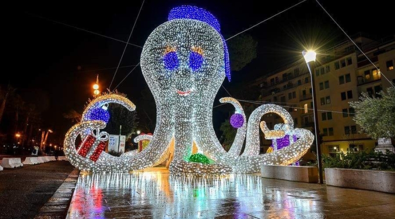 01.12 - Mercatini di Natale a Viterbo e Favole di Luce a Gaeta Gite 1 giorno