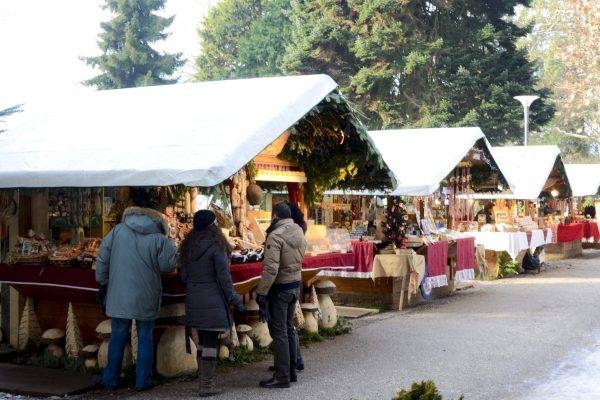 13.12 - 15.12 : Mercatini di Natale Pergine Valsugana - Levico Terme - Riva del Garda - Arco - Grazzano Visconti Italia