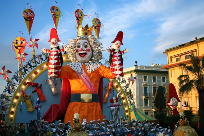 08.02 - 09.02: Carnevale di Viareggio - Pistoia - Pisa Italia