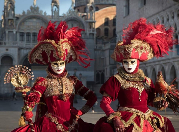 15.02 - 16.02: Carnevale di Venezia - Isole di Murano e Burano Italia