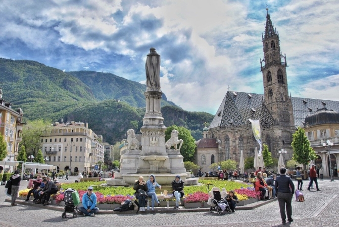 25.04 - 27.04: Bolzano - Treno del Renon - Merano - Giardini Trauttmansdorff - Sirmione Italia